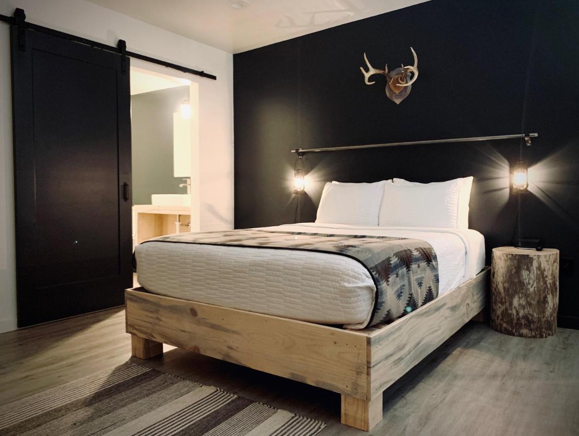 Outdoors Inn Сандпойнт Екстериор снимка